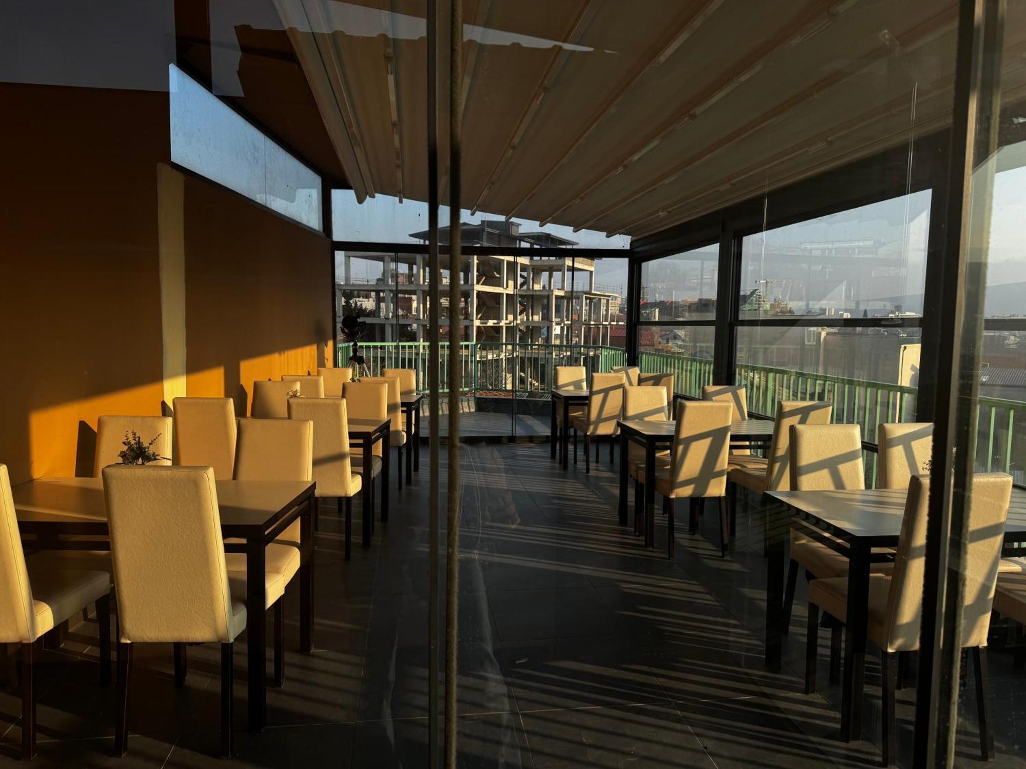 Gallery Inn Tbilisi Exterior photo